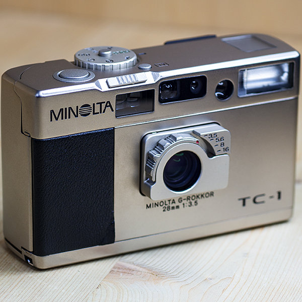 미놀타 Minolta TC-1 35mm Point & Shoot Film Camera G-ROKKOR 28mm 1:3.5