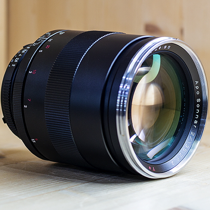 자이스이콘 Carl Zeiss Apo Sonnar 135mm F2 ZF.2 T*
