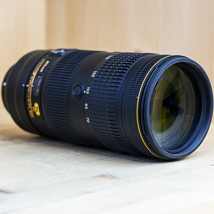 니콘 NIKKOR 70-200mm f/2.8E FL ED VR